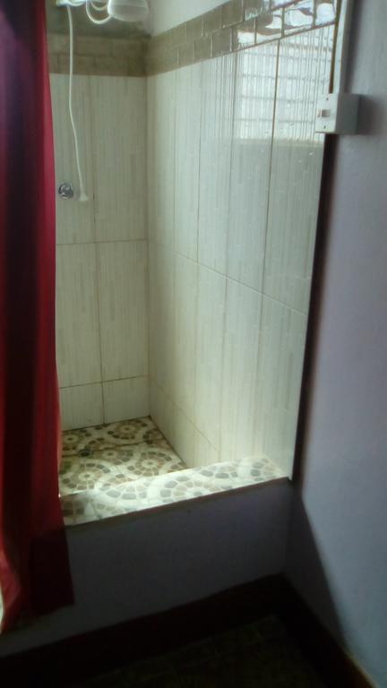 Robert'S Guest House Port of Spain المظهر الخارجي الصورة