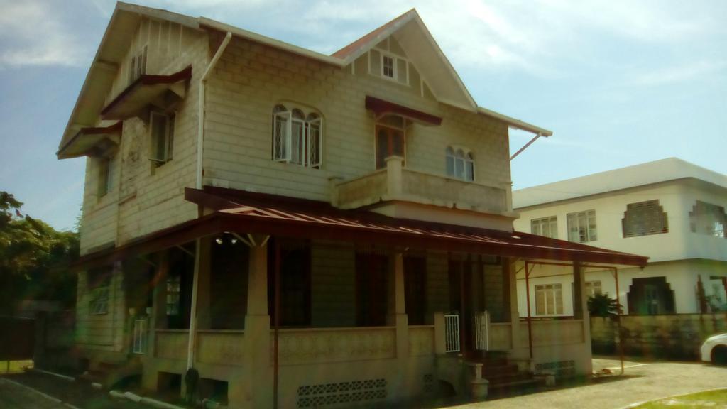 Robert'S Guest House Port of Spain المظهر الخارجي الصورة