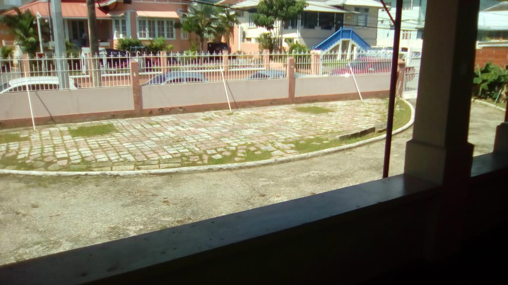 Robert'S Guest House Port of Spain المظهر الخارجي الصورة